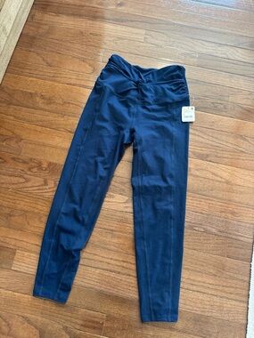 NEW with tags FP Movement Breathe Deeper Leggings in navy blue